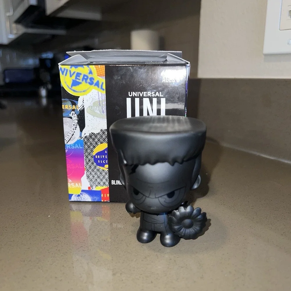Universal Studios Univrs Minis CHASE Frankenstein Holo Black Horror Series 1